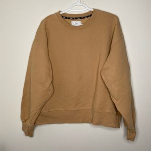Aritzia oversized crewneck in a camel/ beige colour size 2.